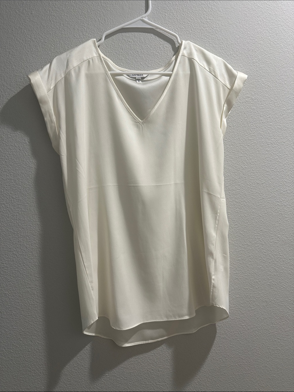 Express V-Neck Cap Sleeve Blouse - Cream